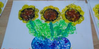 Warsztaty plastyczne „kropką malowane”.