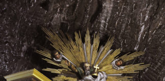 „Taki mały, taki duży może świętym być!”