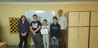 ZAWODY POWIATOWE W SZACHACH DRUŻYNOWYCH