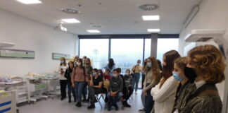 Wizyta wolontariuszy w Centrum Symulacji Medycznej