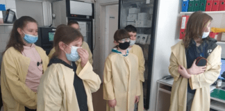 Wizyta w Zakładzie Mikrobiologii w SP ZOZ