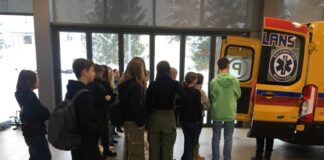 Wolontariusze w Centrum Symulacji Medycznej