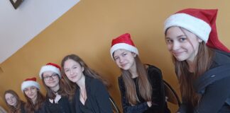 VIII edycja Powiatowego Konkursu Angielskich Kolęd i Piosenek Świątecznych